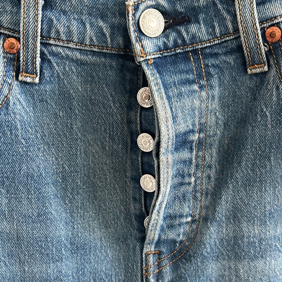 Levi’s Wedgie Straight Jeans - Picture 3 of 7